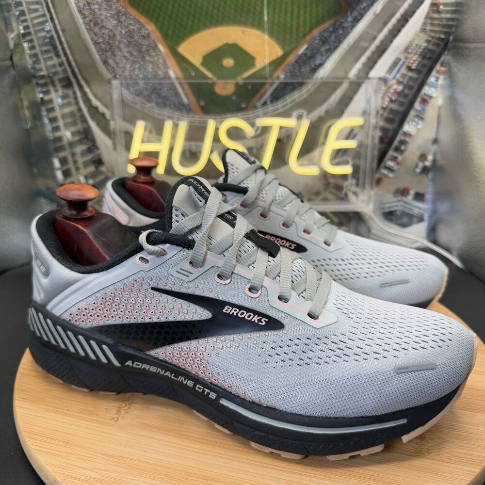 Brooks Adrenaline GTS 22 Grey/Rose/Tawny Port Women’s Size 10(B) Medium